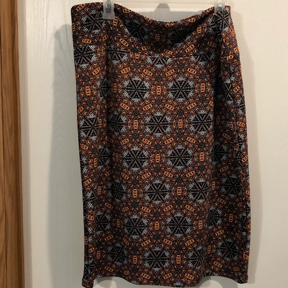 LulaRoe Cassie skirt